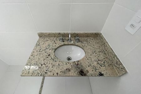 Apartamento à venda com 75m², 2 quartos e 2 vagasBanheiro - Suíte 