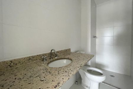 Apartamento à venda com 75m², 2 quartos e 2 vagasBanheiro Social