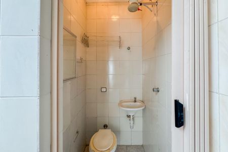 Casa para alugar com 170m², 3 quartos e 1 vaga Casa para alugar com 170m², 3 quartos e 1 vagaBanheiro de Serviço