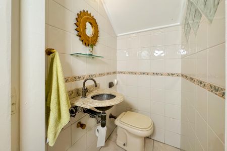 Casa para alugar com 170m², 3 quartos e 1 vaga Casa para alugar com 170m², 3 quartos e 1 vagaLavabo Sala