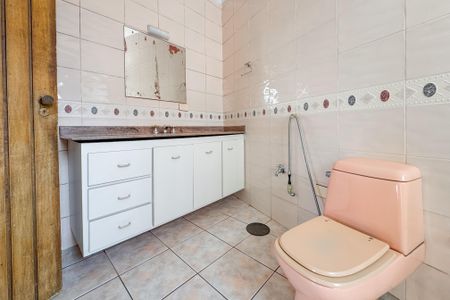 Casa para alugar com 170m², 3 quartos e 1 vaga Casa para alugar com 170m², 3 quartos e 1 vagaBanheiro da Suíte