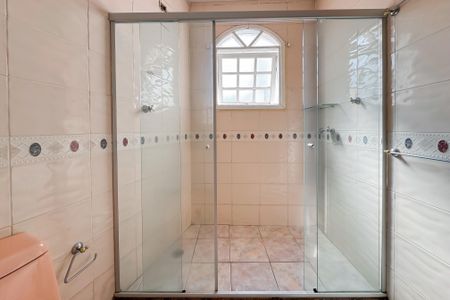 Casa para alugar com 170m², 3 quartos e 1 vaga Casa para alugar com 170m², 3 quartos e 1 vagaBanheiro da Suíte