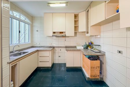 Casa para alugar com 170m², 3 quartos e 1 vaga Casa para alugar com 170m², 3 quartos e 1 vagaCozinha