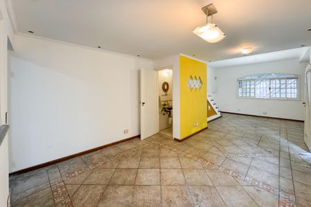 Casa para alugar com 170m², 3 quartos e 1 vaga Casa para alugar com 170m², 3 quartos e 1 vagaSala