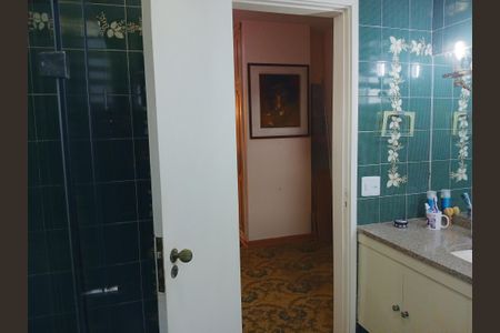 Apartamento à venda com 210m², 3 quartos e 1 vagaBanheiro Social