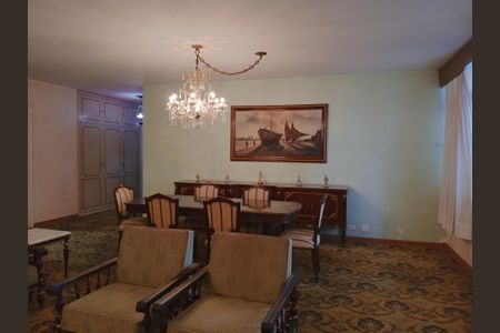 Apartamento à venda com 210m², 3 quartos e 1 vagaSala