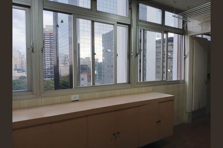 Apartamento à venda com 210m², 3 quartos e 1 vagaÁrea de Serviço