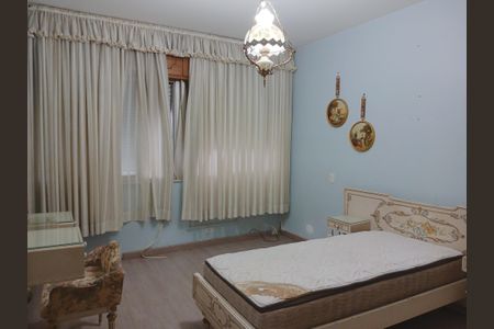 Apartamento à venda com 210m², 3 quartos e 1 vagaQuaro 2