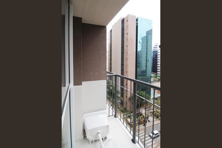 Varanda de kitnet/studio à venda com 1 quarto, 24m² em Vila Olímpia, São Paulo