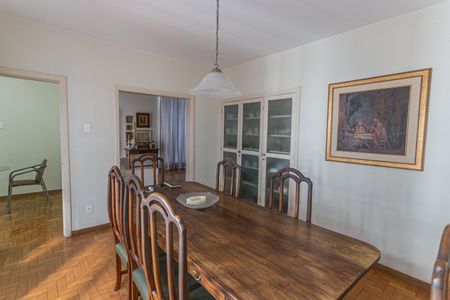 Casa para alugar com 206m², 5 quartos e 1 vaga Casa para alugar com 206m², 5 quartos e 1 vagaCopa