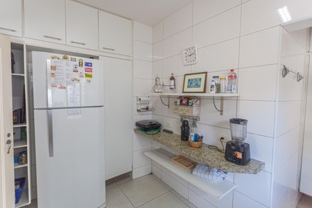 Casa para alugar com 206m², 5 quartos e 1 vaga Casa para alugar com 206m², 5 quartos e 1 vagaCozinha