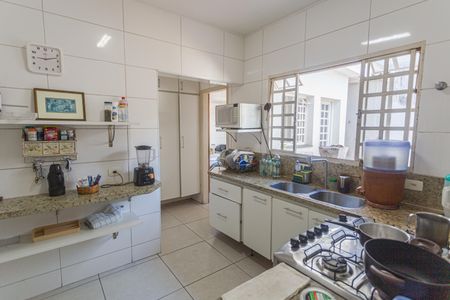 Casa para alugar com 206m², 5 quartos e 1 vaga Casa para alugar com 206m², 5 quartos e 1 vagaCozinha