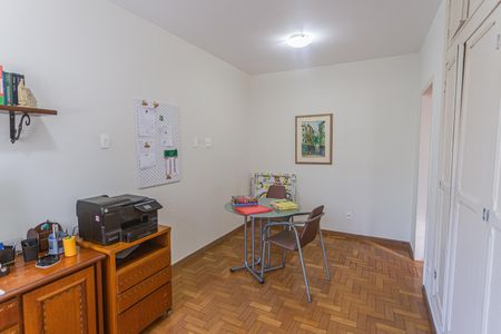 Casa para alugar com 206m², 5 quartos e 1 vaga Casa para alugar com 206m², 5 quartos e 1 vagaQuarto 1