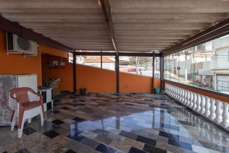 Casa à venda com 440m², 3 quartos e 5 vagasVaranda