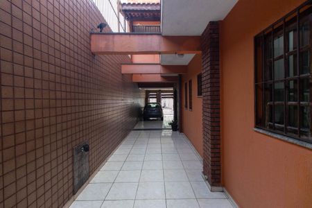 Casa à venda com 440m², 3 quartos e 5 vagasCorredor externo