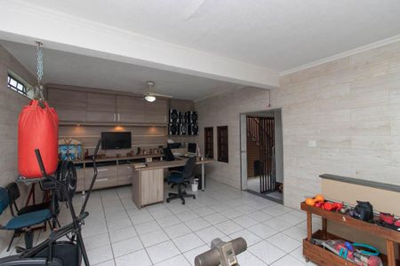 Casa à venda com 440m², 3 quartos e 5 vagasEscritório