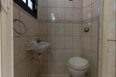 Casa à venda com 440m², 3 quartos e 5 vagasBanheiro da Área Gourmet