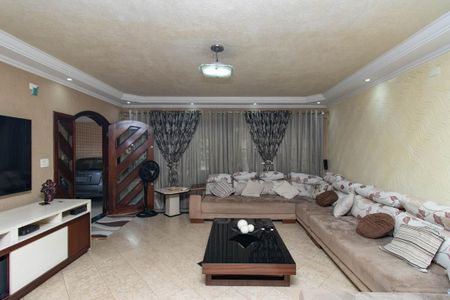 Casa à venda com 440m², 3 quartos e 5 vagasSala