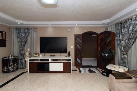 Casa à venda com 440m², 3 quartos e 5 vagasSala