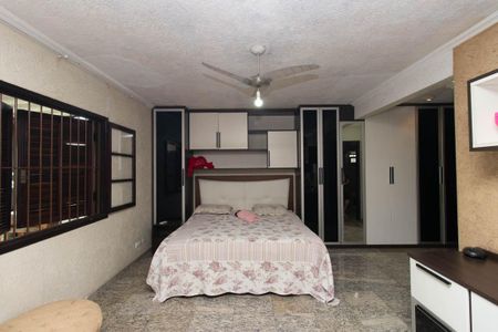 Casa à venda com 440m², 3 quartos e 5 vagasSuíte