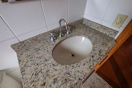 Apartamento à venda com 124m², 4 quartos e 3 vagasBanheiro