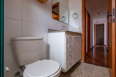 Apartamento à venda com 124m², 4 quartos e 3 vagasBanheiro