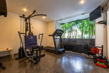 Apartamento à venda com 124m², 4 quartos e 3 vagasÁrea comum - Academia