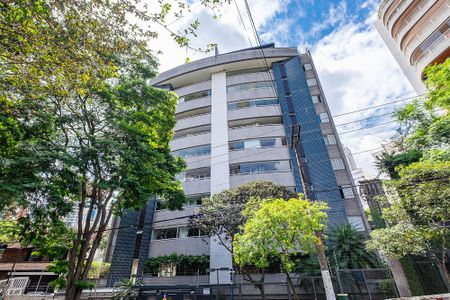 Apartamento à venda com 124m², 4 quartos e 3 vagasFachada