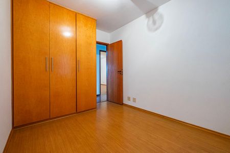 Apartamento à venda com 124m², 4 quartos e 3 vagasQuarto 4