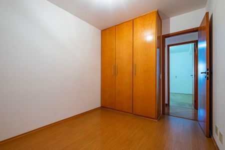 Apartamento à venda com 124m², 4 quartos e 3 vagasQuarto 4