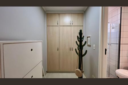 Apartamento para alugar com 50m², 1 quarto e 1 vaga Apartamento para alugar com 50m², 1 quarto e 1 vagaCloset da suíte