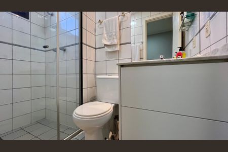 Apartamento para alugar com 50m², 1 quarto e 1 vaga Apartamento para alugar com 50m², 1 quarto e 1 vagaBanheiro da Suíte