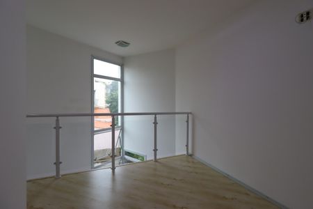 Casa para alugar com 42m², 1 quarto e 1 vagaQuarto