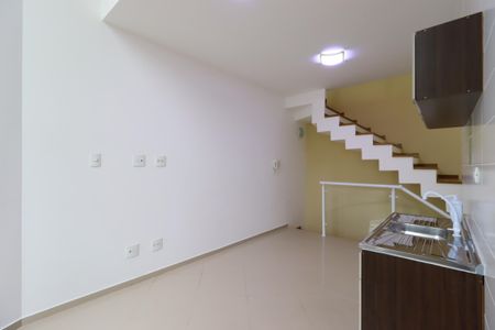 Casa para alugar com 42m², 1 quarto e 1 vagaSala