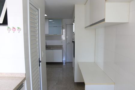 Apartamento para alugar com 140m², 3 quartos e 2 vagasCozinha e Área de Serviço