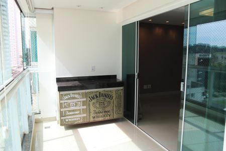 Apartamento para alugar com 140m², 3 quartos e 2 vagasVaranda