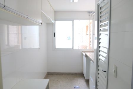 Apartamento para alugar com 140m², 3 quartos e 2 vagasCozinha e Área de Serviço