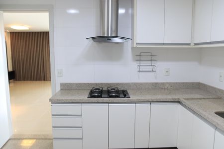 Apartamento para alugar com 140m², 3 quartos e 2 vagasCozinha e Área de Serviço