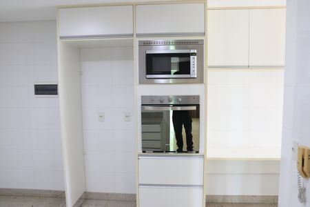 Apartamento para alugar com 140m², 3 quartos e 2 vagasCozinha e Área de Serviço