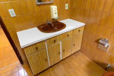 Casa à venda com 174m², 3 quartos e 3 vagas Casa à venda com 174m², 3 quartos e 3 vagasBanheiro