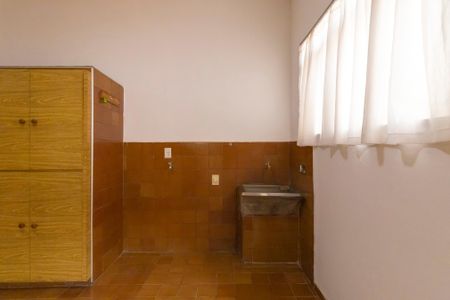 Casa à venda com 174m², 3 quartos e 3 vagas Casa à venda com 174m², 3 quartos e 3 vagasÁrea de serviço