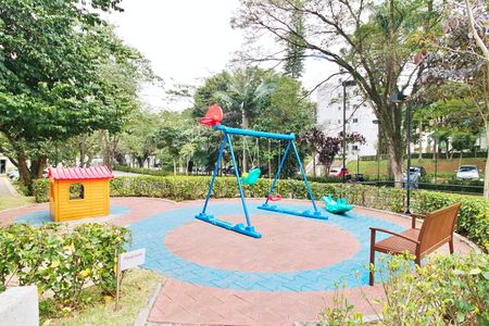 Apartamento para alugar com 44m², 2 quartos e 1 vaga Apartamento para alugar com 44m², 2 quartos e 1 vagaÁrea comum - Playground