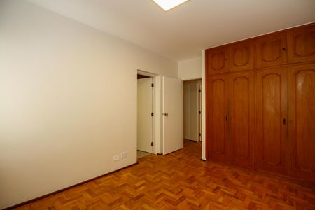 Apartamento para alugar com 224m², 3 quartos e 2 vagasSuíte 2