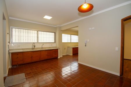 Apartamento para alugar com 224m², 3 quartos e 2 vagasCozinha