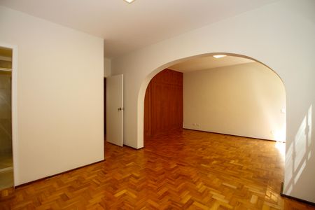 Apartamento para alugar com 224m², 3 quartos e 2 vagasSuíte 1