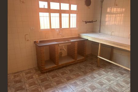 Casa para alugar com 160m², 2 quartos e 1 vaga Casa para alugar com 160m², 2 quartos e 1 vagaCozinha