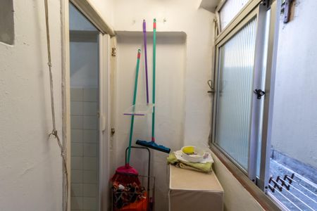 Apartamento para alugar com 61m², 2 quartos e sem vagaCozinha e Área de Serviço