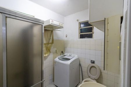 Apartamento para alugar com 61m², 2 quartos e sem vagaBanheiro