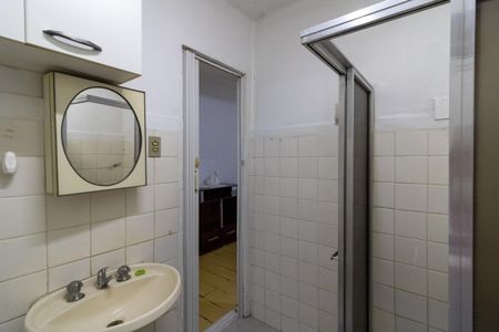 Apartamento para alugar com 61m², 2 quartos e sem vagaBanheiro