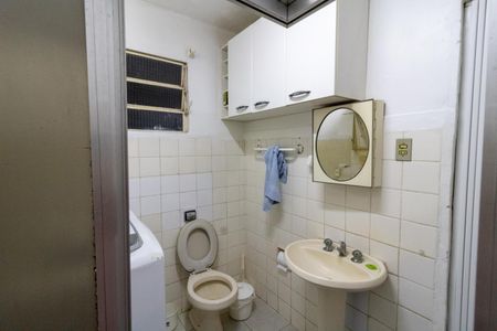 Apartamento para alugar com 61m², 2 quartos e sem vagaBanheiro
